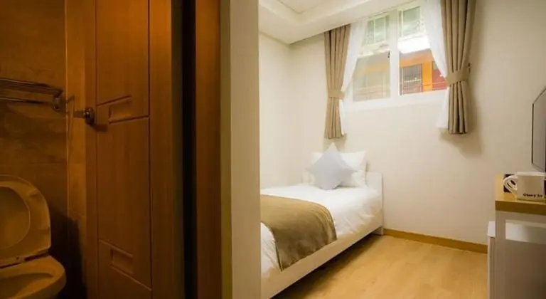 Basic Tek Kişilik Oda, Sigara İçilmez