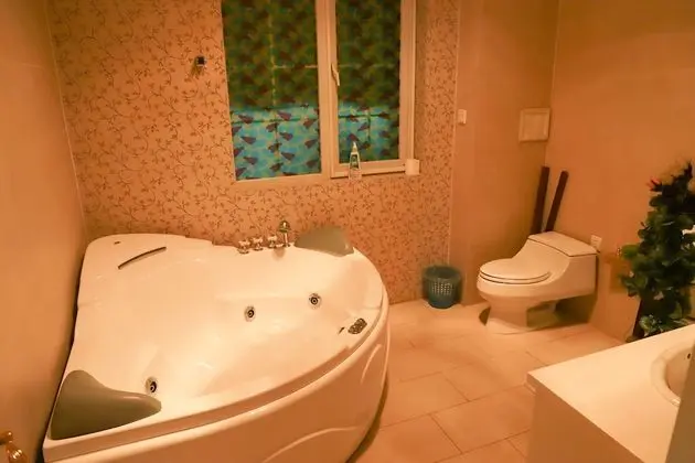 Family Villa, Sigara İçilmez