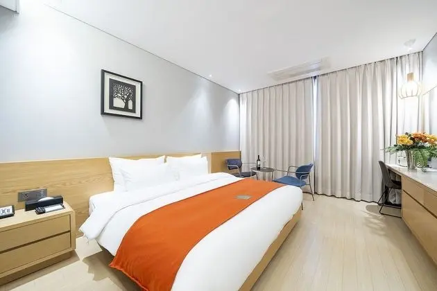 Deluxe Tek Büyük Yataklı Oda