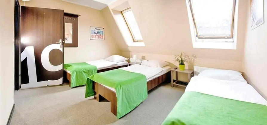 Economy Dört Kişilik Oda, Ortak Banyo