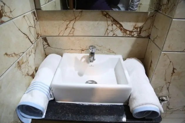 Deluxe Oda, 1 En Büyük (King) Boy Yatak, Sigara İçilebilir, Özel Banyo