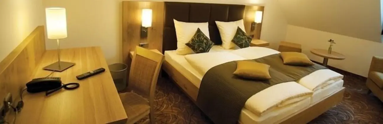 Comfort Tek Büyük Yataklı Oda