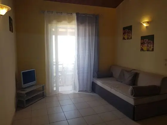 Ev, 2 Yatak Odası, Sigara İçilebilir, Teras