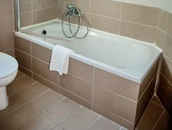 Tek Büyük veya İki Ayrı Yataklı Oda, Dağ Manzaralı