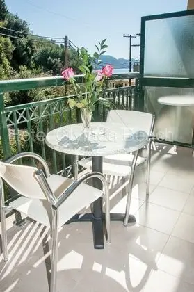 Tek Büyük veya İki Ayrı Yataklı Oda, Dağ Manzaralı