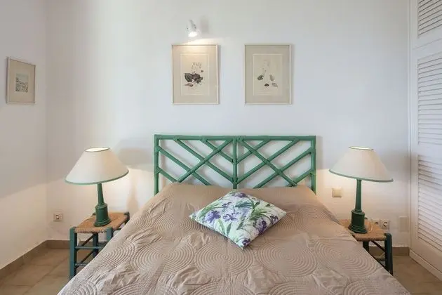 Standard Apart Daire, 2 Yatak Odası, 2 Banyolu, Denize Sıfır