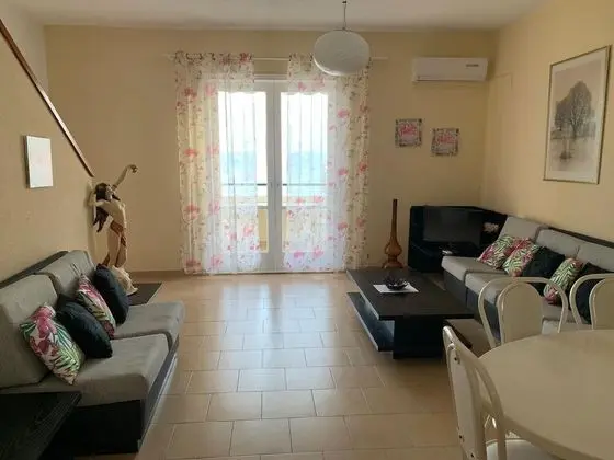 Ev, 2 Yatak Odası, Sigara İçilebilir, Balkon