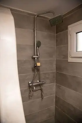Standard Tek Büyük veya İki Ayrı Yataklı Oda (Semi Basement)