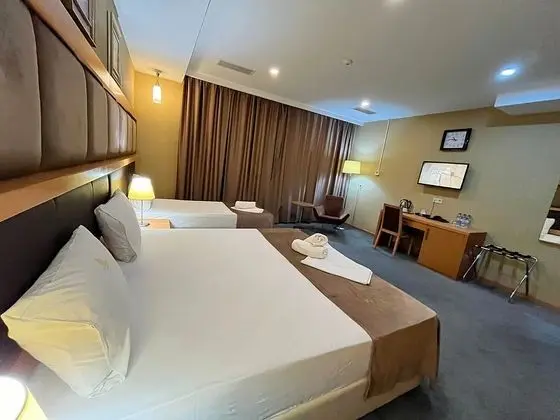 Deluxe Üç Kişilik Oda, Birden Çok Yatak