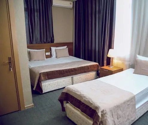 Deluxe Üç Kişilik Oda