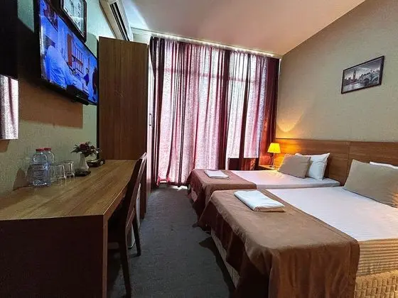 Deluxe Üç Kişilik Oda