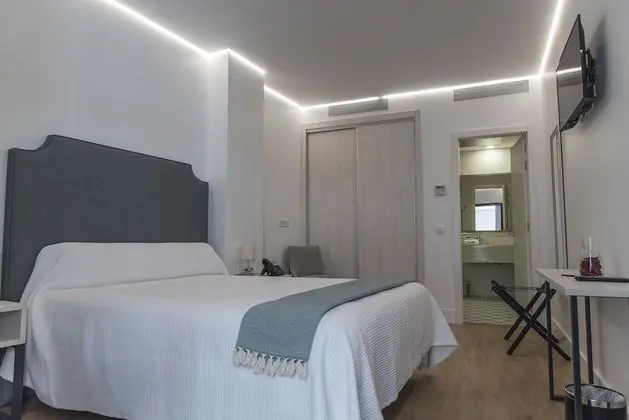 Tek Büyük veya İki Ayrı Yataklı Oda