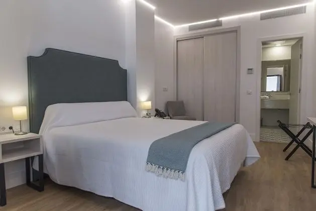 Tek Büyük veya İki Ayrı Yataklı Oda