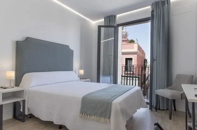 Tek Büyük Yataklı Oda (Exterior)