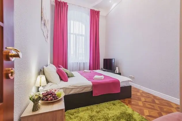 Apart Daire, Birden Çok Yatak, Sigara İçilmez, Şehir Manzaralı