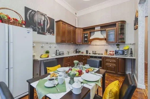 Apart Daire, Birden Çok Yatak, Sigara İçilmez, Şehir Manzaralı