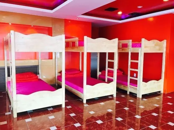 Ortak Ranzalı Oda, Sadece kadınlar için (18 persons)