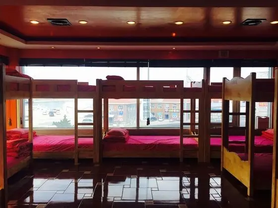 Ortak Ranzalı Oda, Sadece kadınlar için (18 persons)