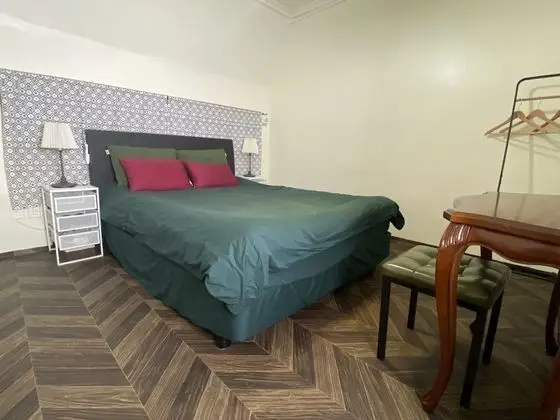 Tek Büyük Yataklı Oda