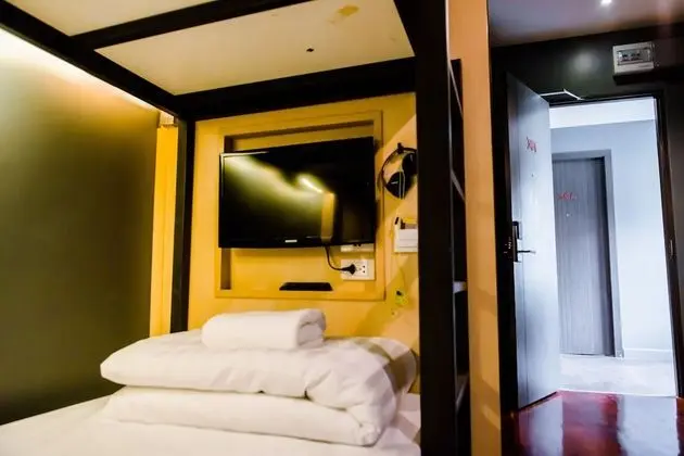Male Dorm Lower bed