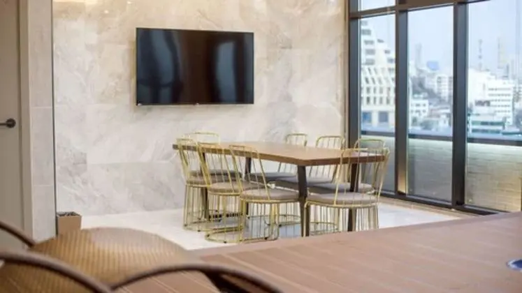 Çatı Katı Süiti (Penthouse)