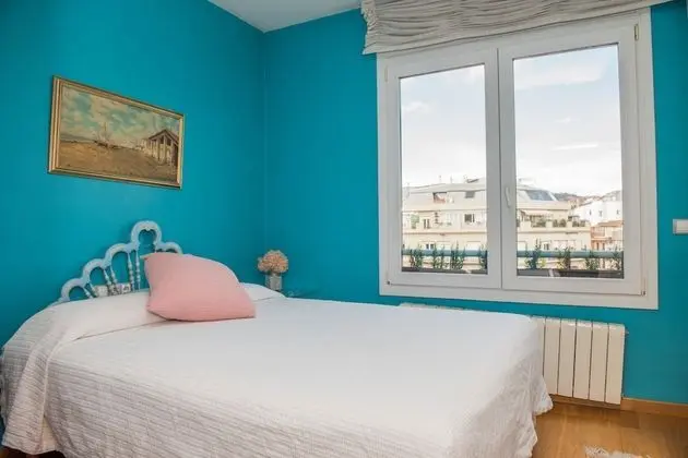 Tek Büyük Yataklı Oda, Ortak Banyo