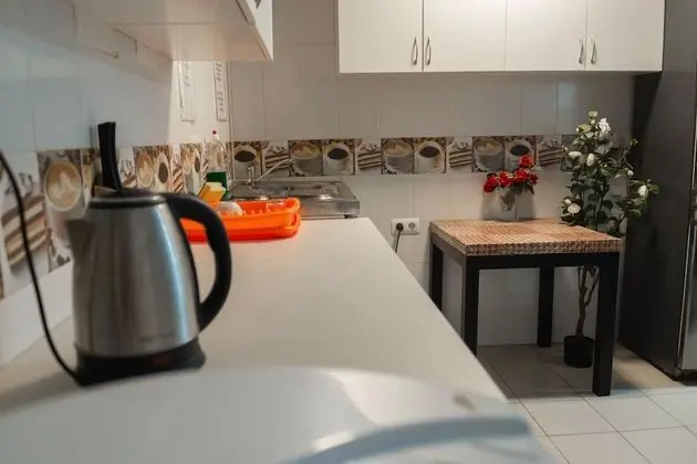 Üç Kişilik Oda, Ortak Banyo