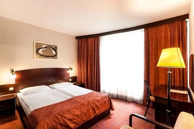 İki Ayrı Yataklı Oda