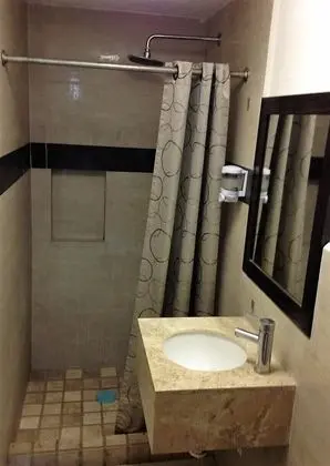 Standard Üç Kişilik Oda, Birden Çok Yatak, Sigara İçilmez