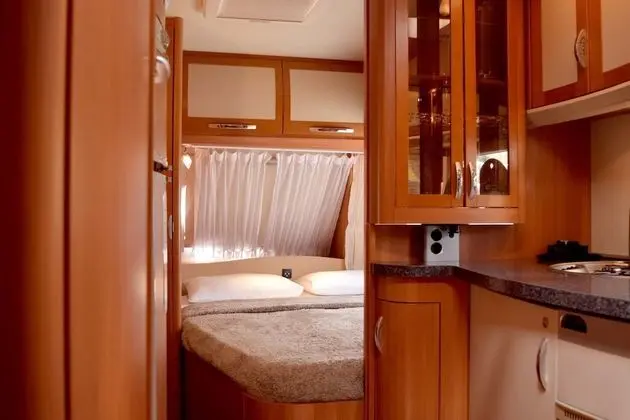Standard Karavan, 1 Yatak Odası, Göl Manzaralı