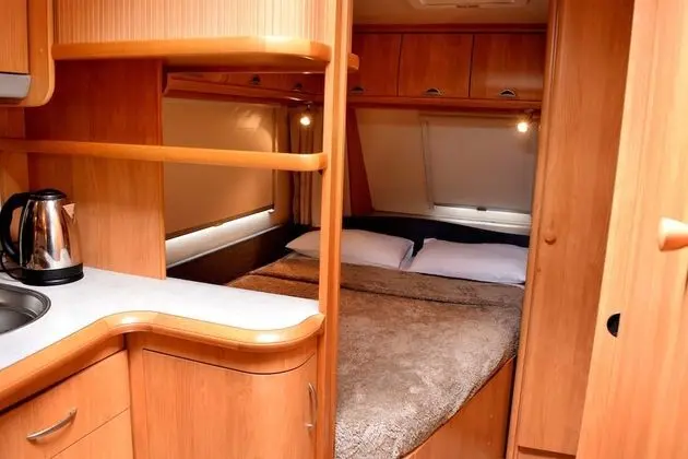 Standard Karavan, 1 Yatak Odası, Göl Manzaralı