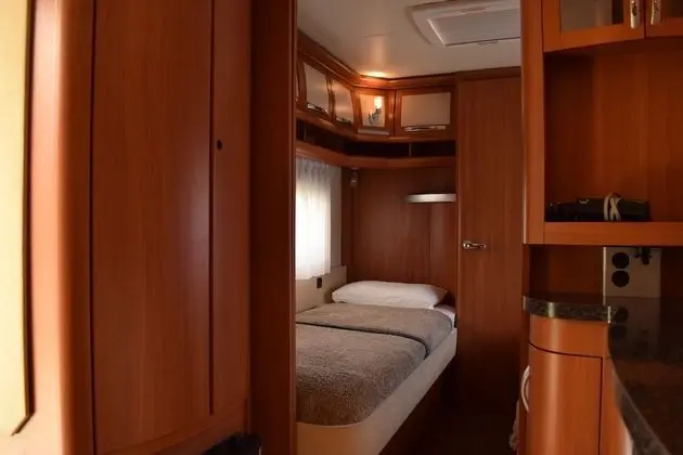 Standard Karavan, 1 Yatak Odası, Göl Manzaralı