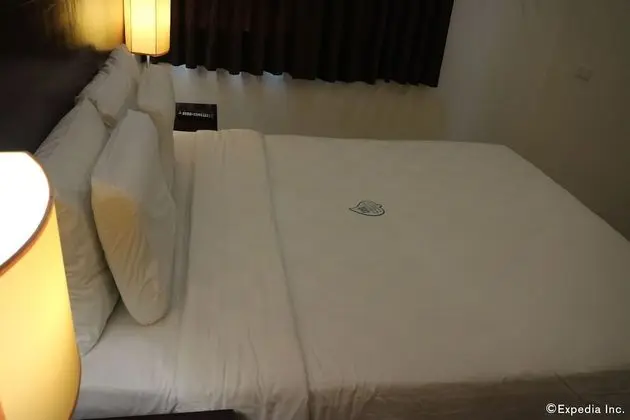 Standard Oda, 1 Büyük (Queen) Boy Yatak