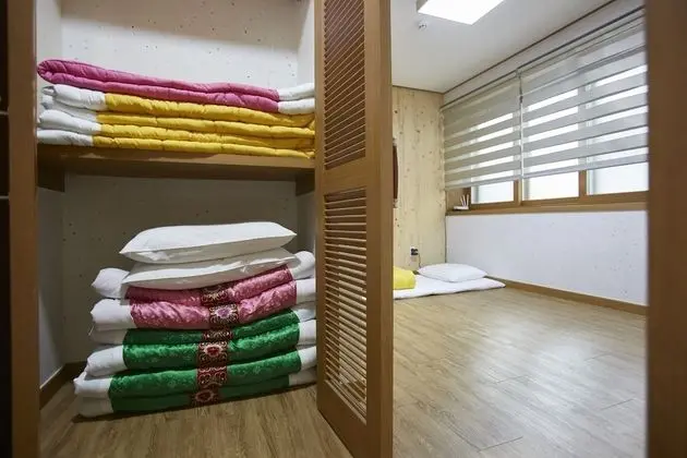 Korean Style Quad Room with Private Shower Booth and Toilet (Free Korean Style Breakfast)