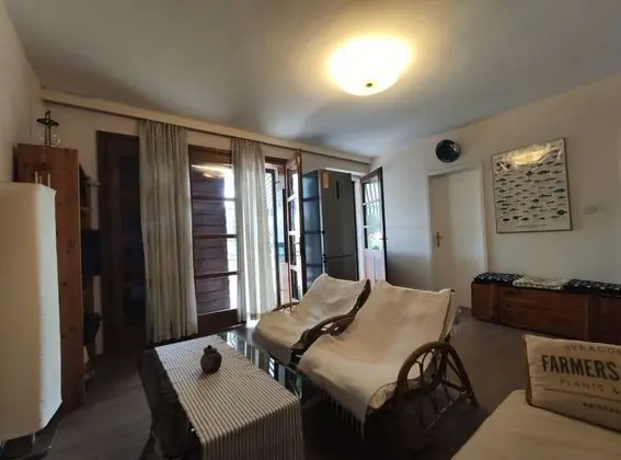 Ev (Goa - 150 m from sea - H(4+2))