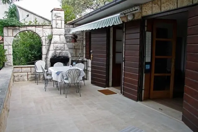 Ev (Goa - 150 m from sea - H(4+2))