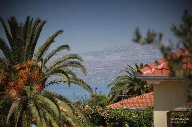 Ev (Goa - 150 m from sea - H(4+2))