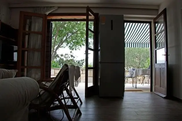 Ev (Goa - 150 m from sea - H(4+2))