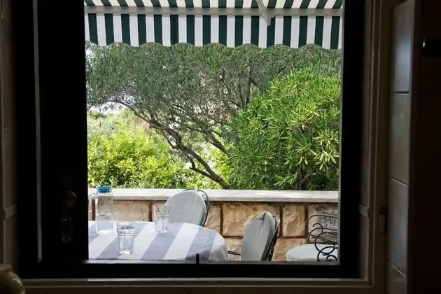 Ev (Goa - 150 m from sea - H(4+2))