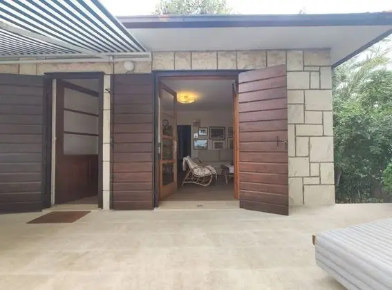 Ev (Goa - 150 m from sea - H(4+2))