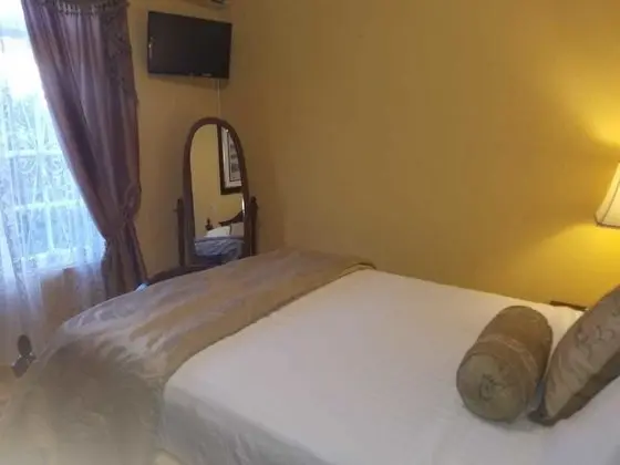 Deluxe Apart Daire, 2 Yatak Odası, Bahçe Manzaralı, Denize Bakan (Bottom Floor Garden View)