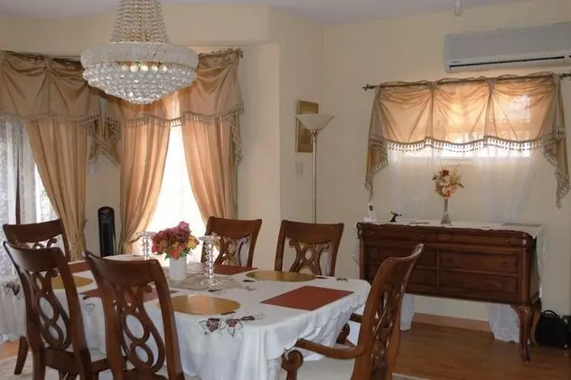 Deluxe Apart Daire, 2 Yatak Odası, Bahçe Manzaralı, Denize Bakan (Bottom Floor Garden View)