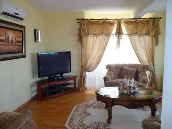 Deluxe Apart Daire, 2 Yatak Odası, Bahçe Manzaralı, Denize Bakan (Bottom Floor Garden View)