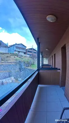 Klasik Dağ Manzaralı Standard Double Room