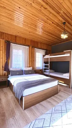 Nehir Manzaralı Standard Family Room