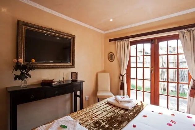 Terrace Room 10 with King or Single Beds