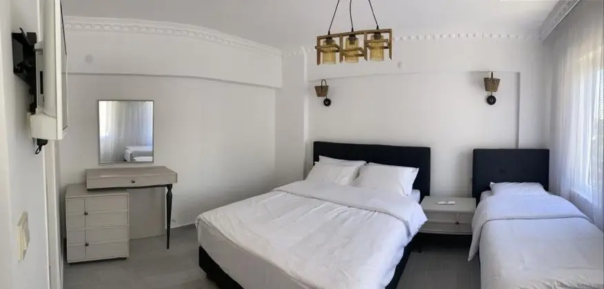 Apart 1+1 Oda, Kara veya Havuz Manzaralı, Mutfaklı
