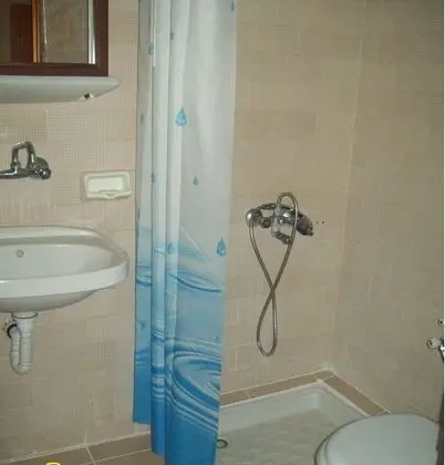 Standart Oda, Kara Manzaralı