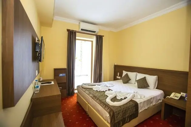 Premium Oda, 1 Yatak Odası, Havuz Manzaralı