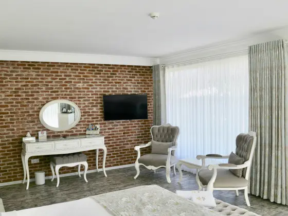 Garden Suite, Bahçe Manzaralı
